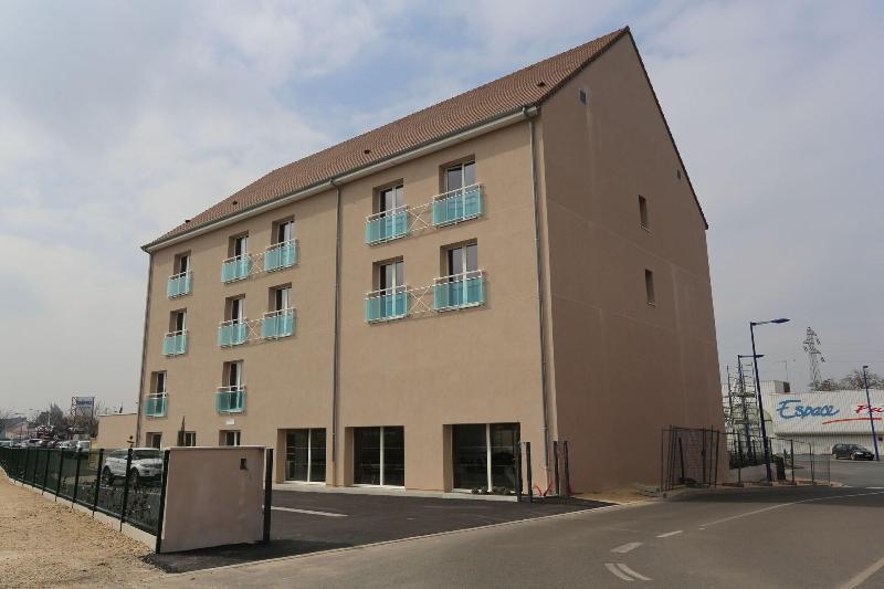 Le Konine - Hotel & Bar & Restaurant Montceau-les-Mines Luaran gambar