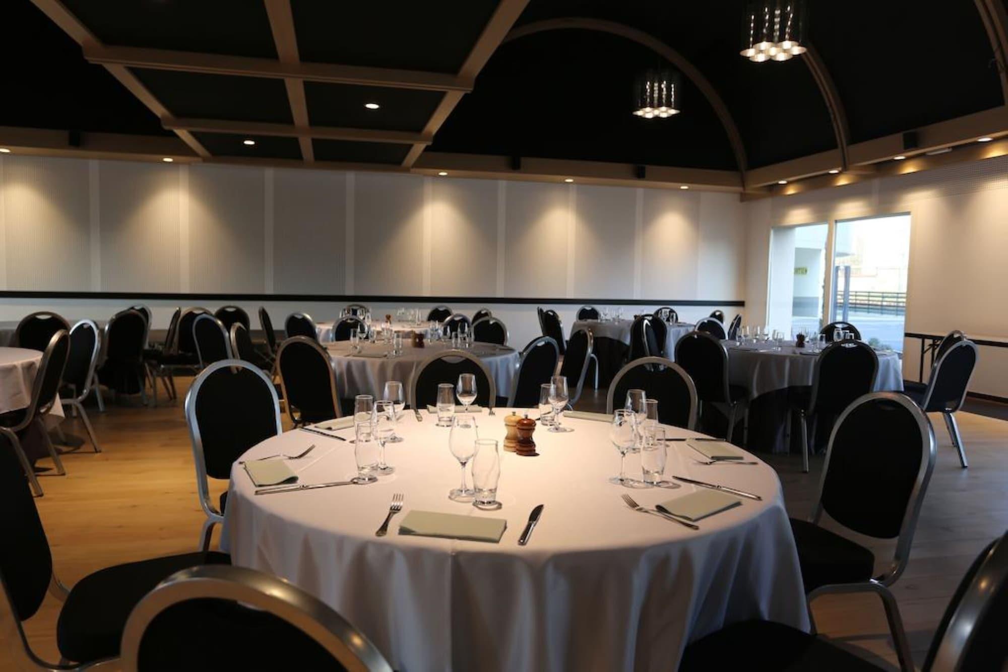 Le Konine - Hotel & Bar & Restaurant Montceau-les-Mines Luaran gambar