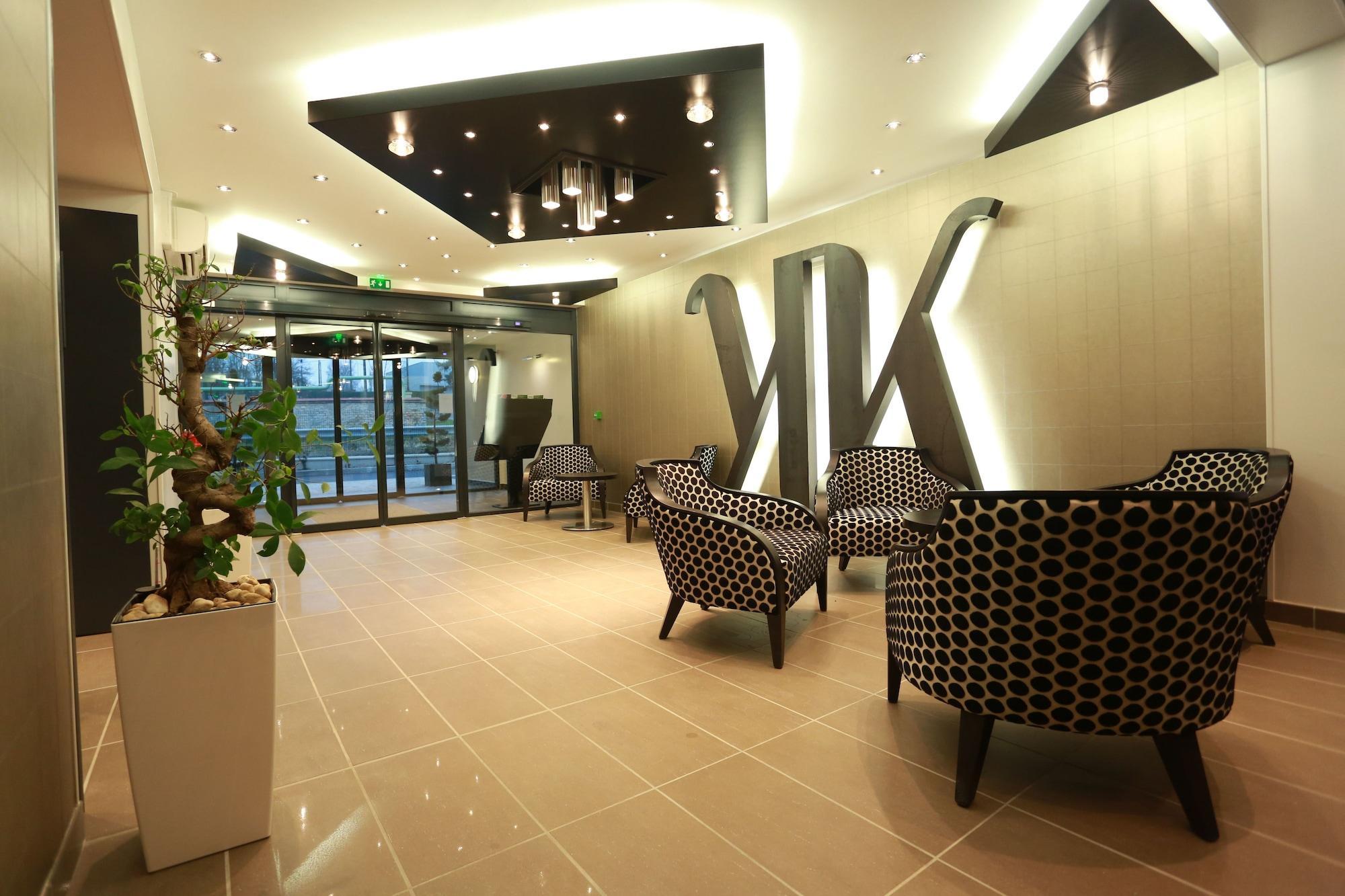 Le Konine - Hotel & Bar & Restaurant Montceau-les-Mines Luaran gambar