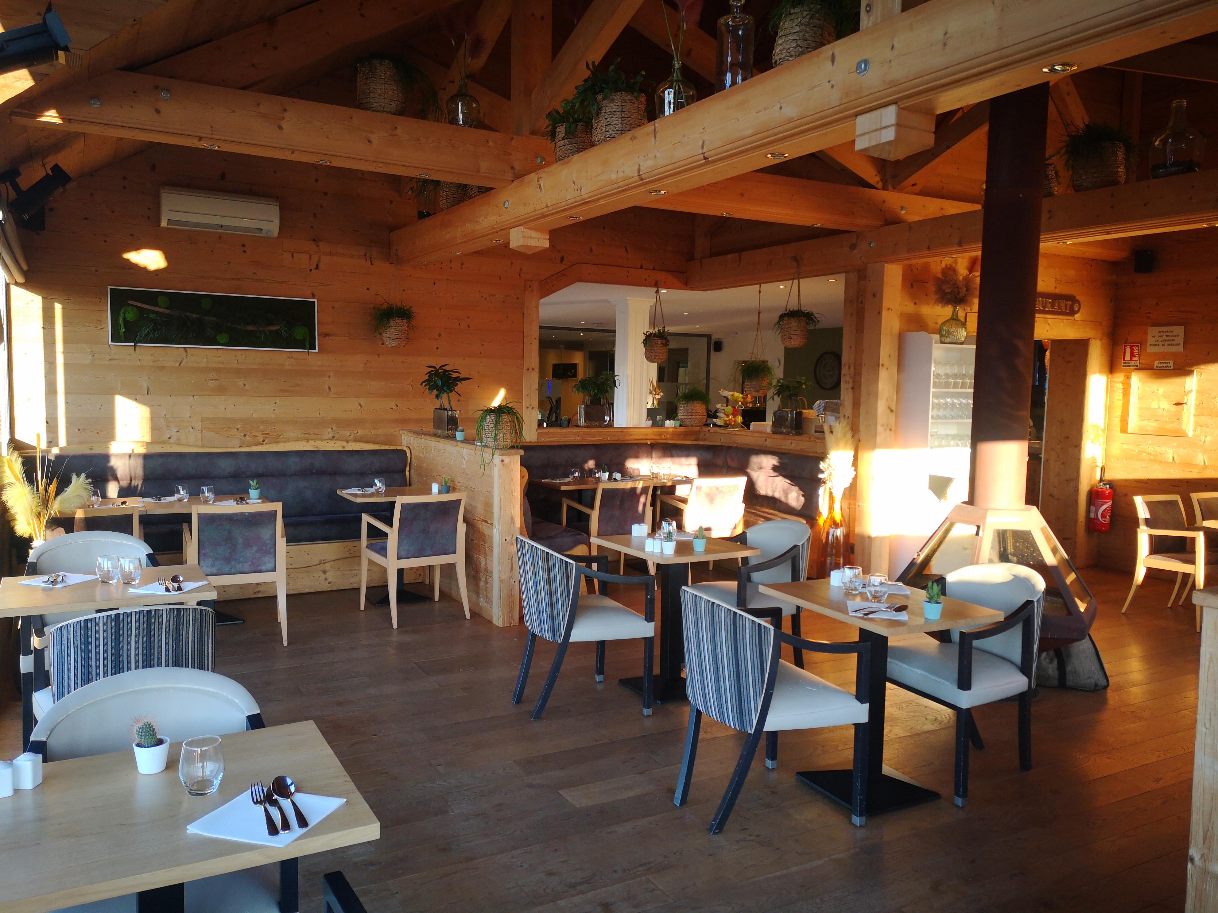 Le Konine - Hotel & Bar & Restaurant Montceau-les-Mines Luaran gambar